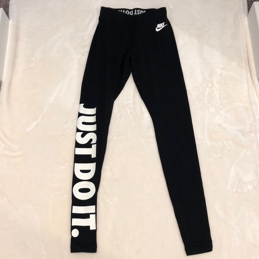 NIKE leggings